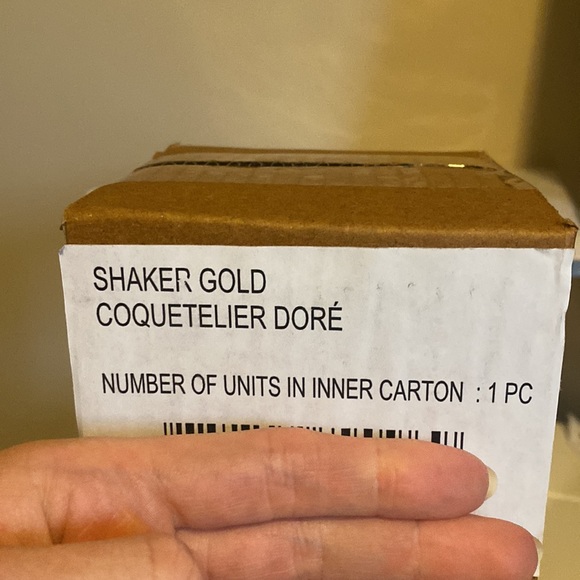 Gold cocktail shaker - Picture 2 of 2